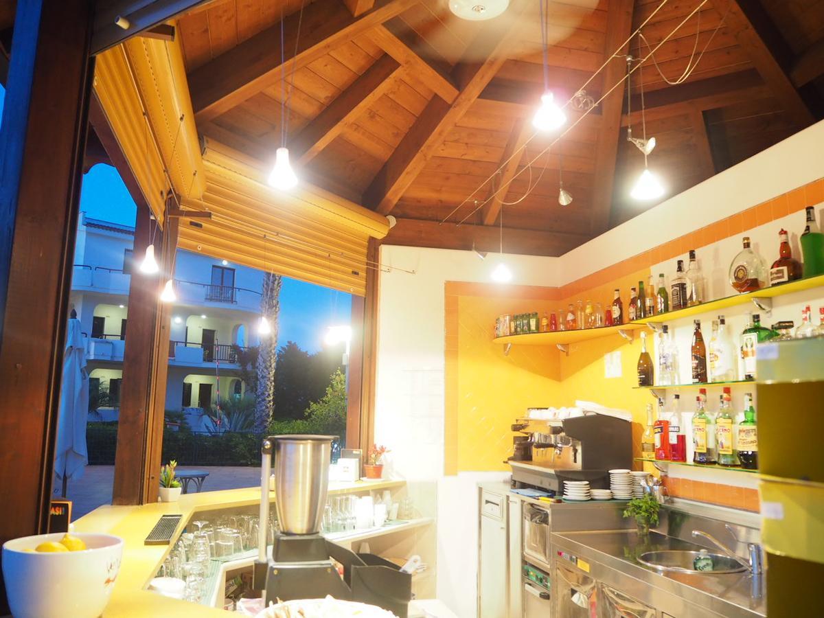 Oasiclub Hotel - Appartamenti 维耶斯泰 外观 照片