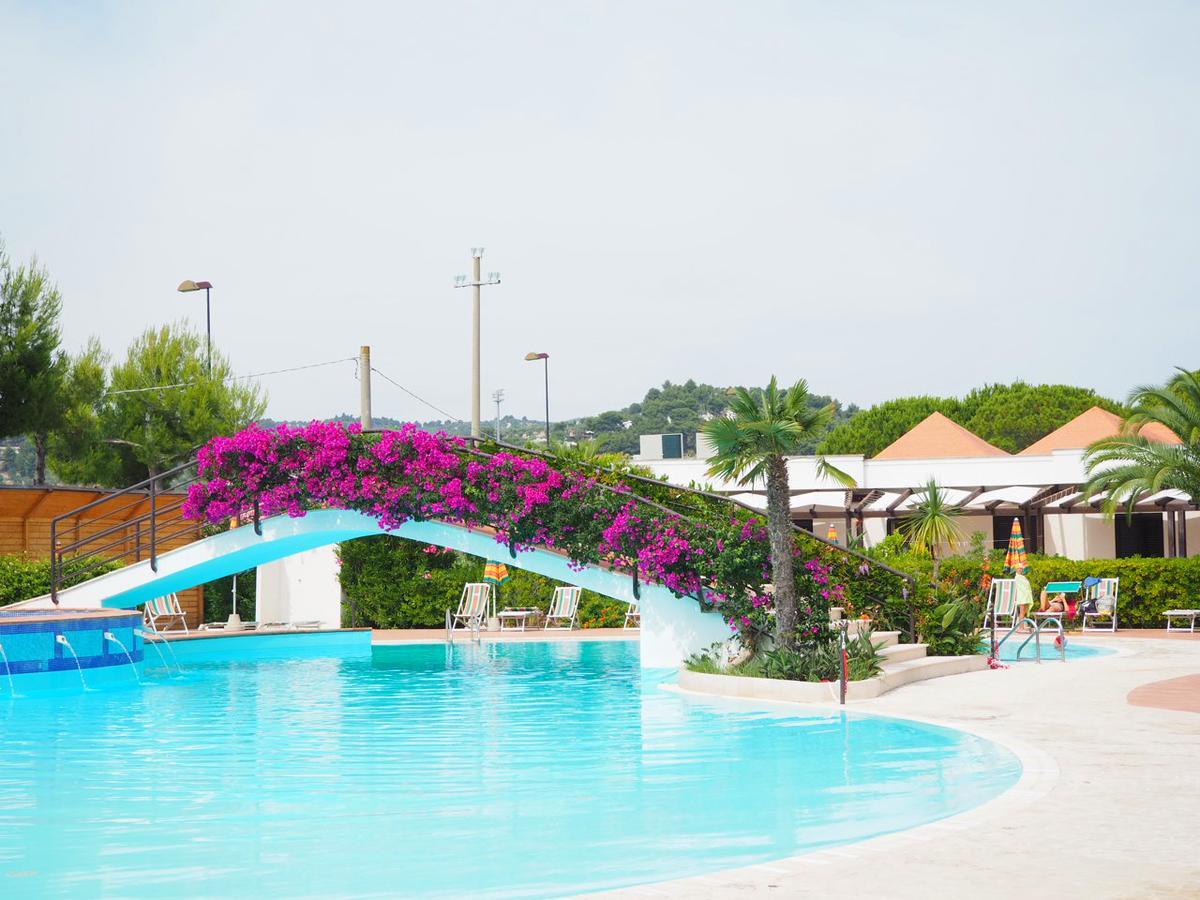 Oasiclub Hotel - Appartamenti 维耶斯泰 外观 照片