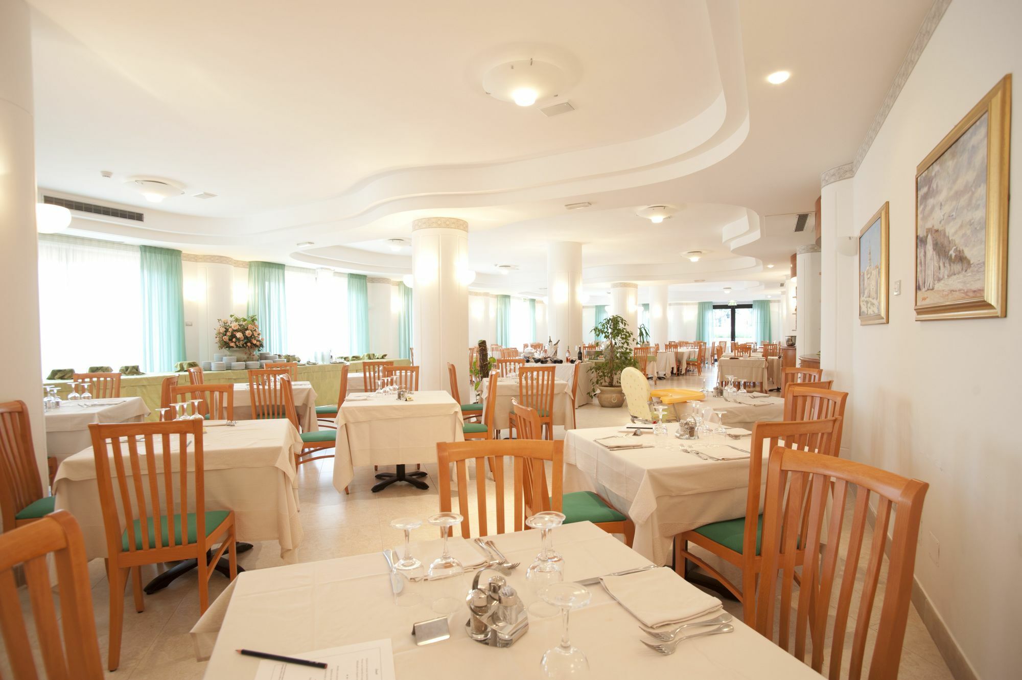 Oasiclub Hotel - Appartamenti 维耶斯泰 外观 照片