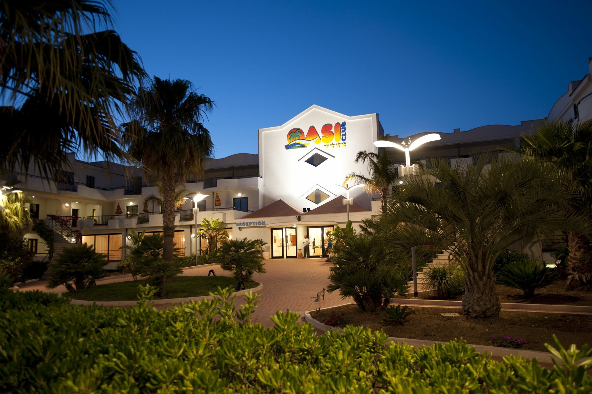 Oasiclub Hotel - Appartamenti 维耶斯泰 外观 照片
